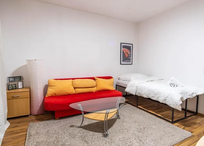 Balkon, Waschmaschine, Tv, Einzelbetten, Nahe Voelkerschlachtsdenkmal